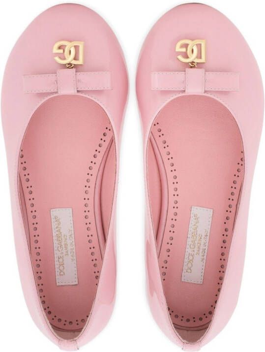 Dolce & Gabbana Kids DG-logo patent leather ballerina shoes Pink