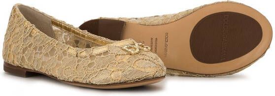 Dolce & Gabbana Kids laminated lace ballerina shoes Gold