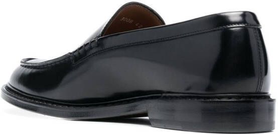 Doucal's almod-toe leather loafers Black