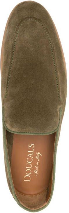 Doucal's almond-toe suede loafers Green