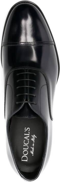 Doucal's lace-up leather brogues Black
