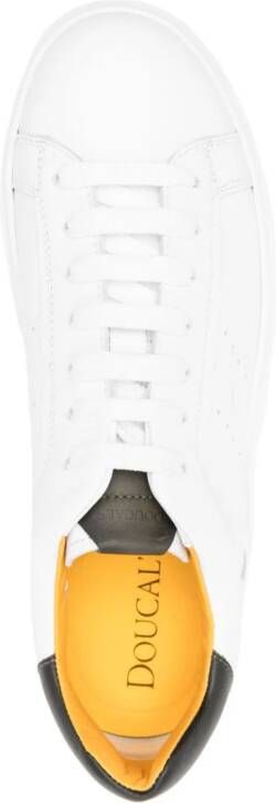 Doucal's low-top leather sneakers White