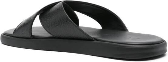 Doucal's open-toe leather slides Black