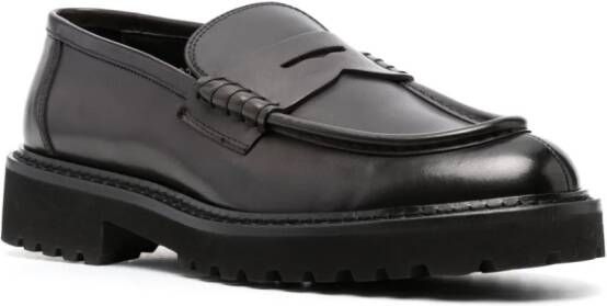 Doucal's penny-strap leather loafers Black
