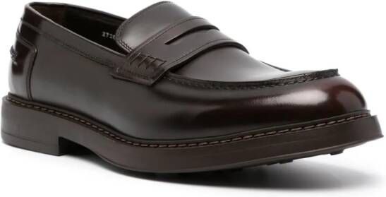 Doucal's round-toe leather loafers Brown