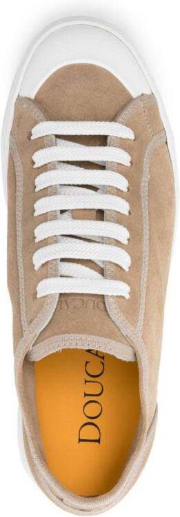 Doucal's torchon-piping suede sneakers Brown
