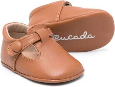 Eli1957 Classic T-Strap Cucada leather sandals Brown