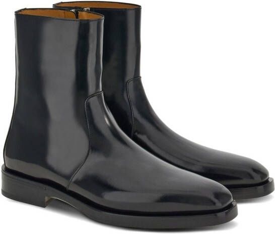 Ferragamo calf leather ankle boots Black