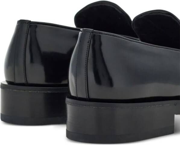 Ferragamo contrasting-panel leather loafers Black