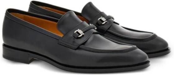 Ferragamo Gancini-details leather loafers Black