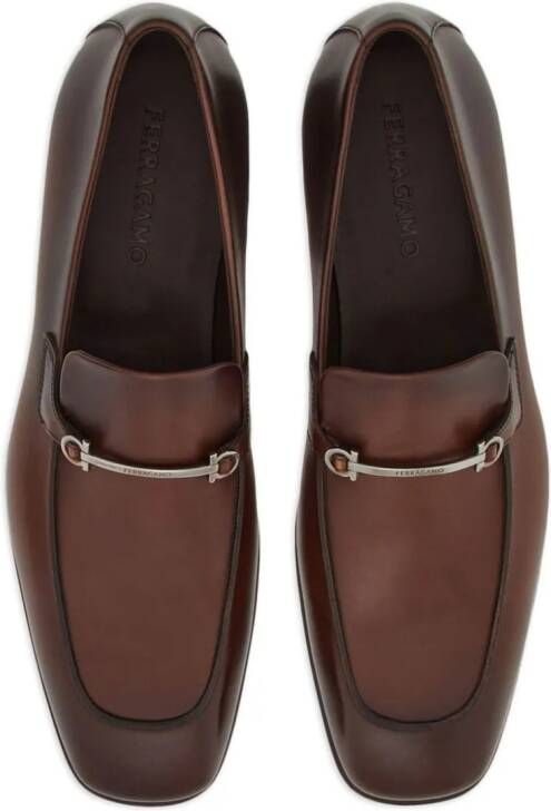 Ferragamo Gancini-ornament leather loafers Brown