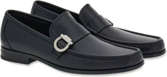 Ferragamo Gancini-plaque leather loafers Black