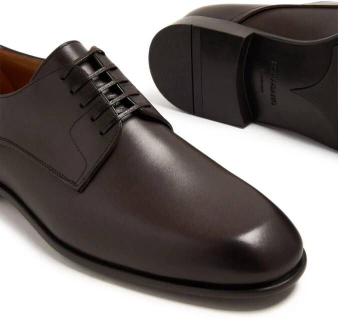 Ferragamo leather derby shoes Brown