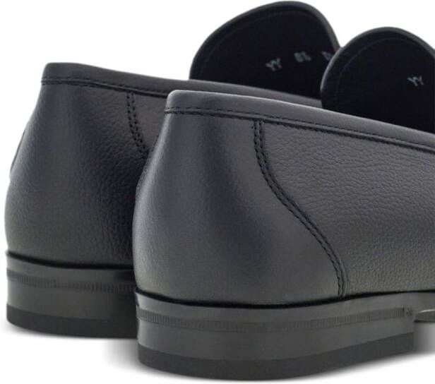 Ferragamo logo-debossed leather loafers Black