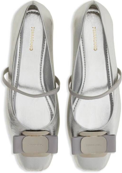 Ferragamo New Vara ballerina shoes Silver