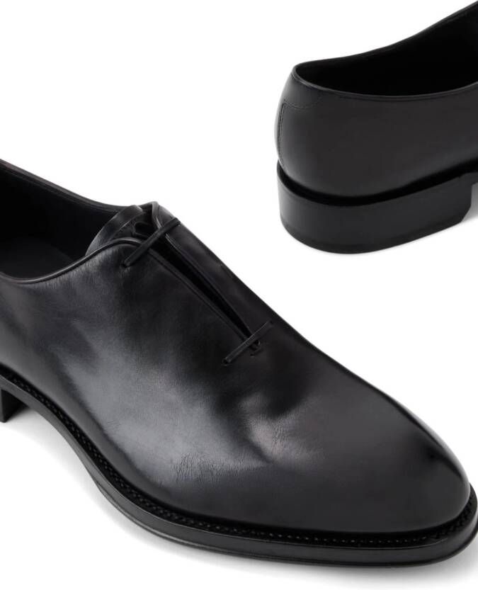 Ferragamo polished leather oxford shoes Black