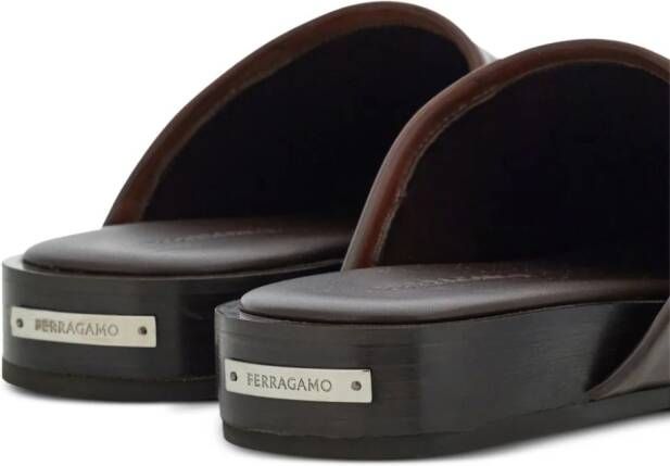 Ferragamo round-toe leather slippers Brown