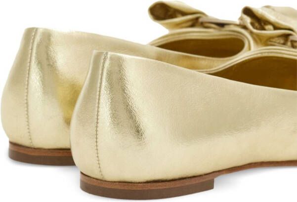 Ferragamo Vara bow-detail ballerina shoes Gold
