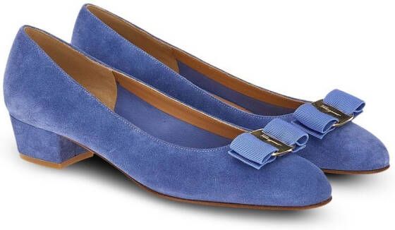 Ferragamo 30mm Vara Bow suede pumps Blue