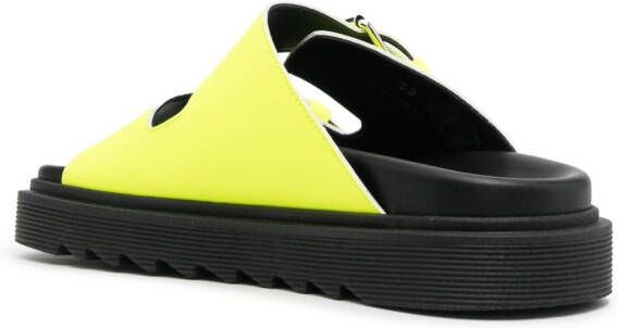 GCDS buckle-strap leather slides Yellow