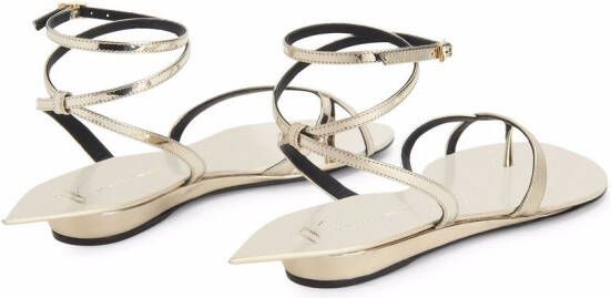 Giuseppe Zanotti Pris flat leather sandals Gold