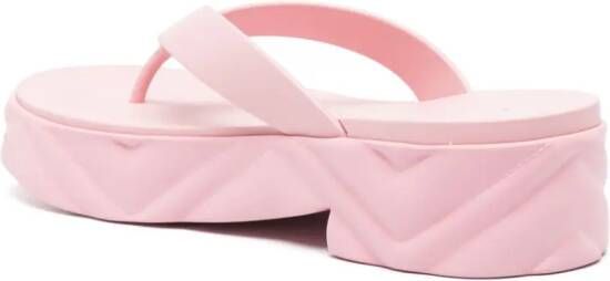 Gucci logo-embossed platform flip-flops Pink