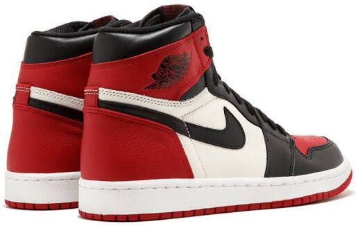 Jordan 1 Retro High "Bred Toe" sneakers