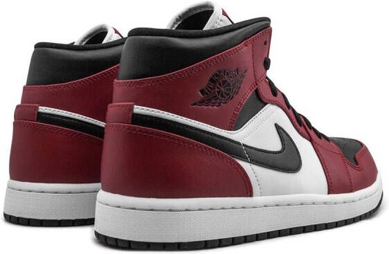 Jordan Air 1 Mid "Chicago Black Toe" sneakers Red