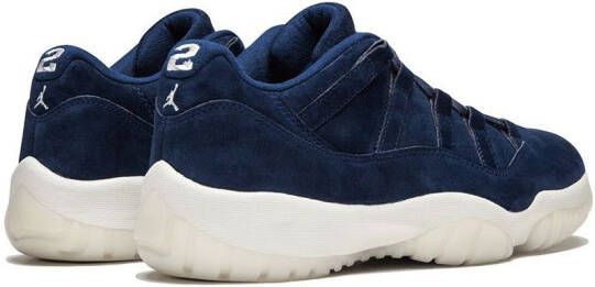 Jordan Air 11 Retro Low "RE2PECT" sneakers Blue