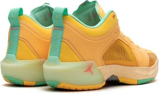 Jordan Air 37 Low “EYBL” sneakers Yellow