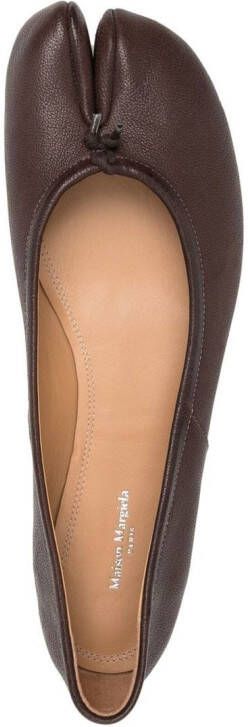 Maison Margiela Tabi leather ballerina shoes Brown