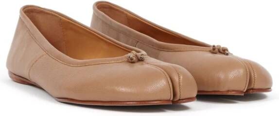 Maison Margiela Tabi leather ballerina shoes Brown