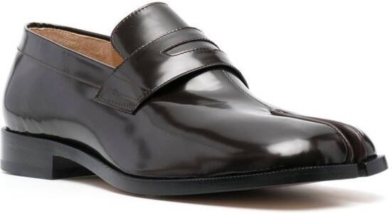 Maison Margiela Tabi leather loafers Brown