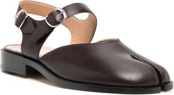 Maison Margiela Tabi-toe leather sandals Brown