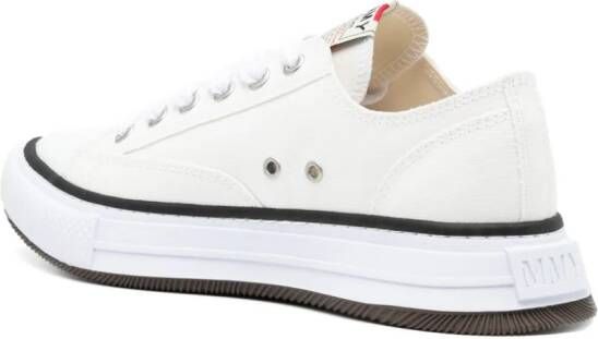 Maison MIHARA YASUHIRO Yucca pointed-toe sneakers White