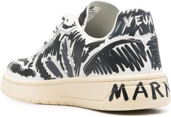 Marni logo-print lace-up sneakers White
