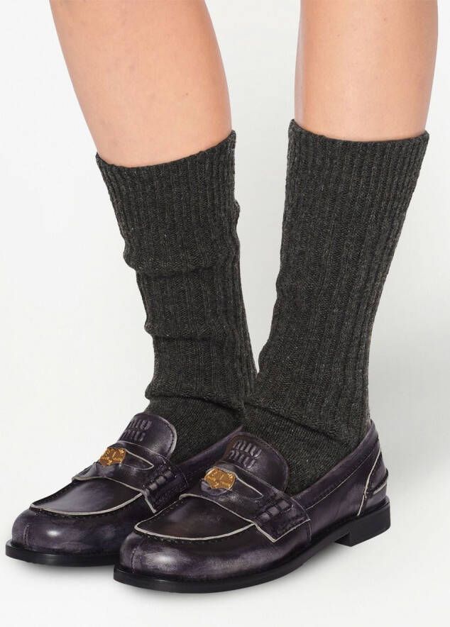Miu logo-plaque leather loafers Black