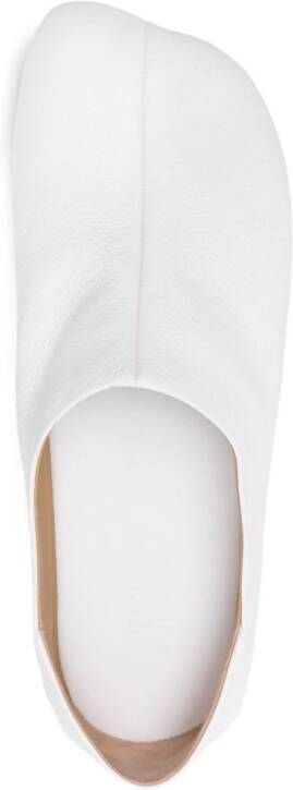 MM6 Maison Margiela asymmetric-toe leather loafers White