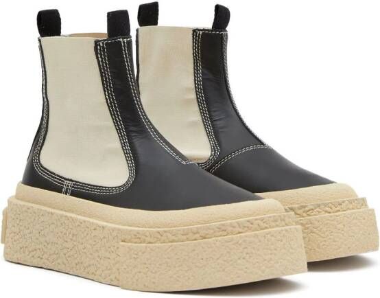 MM6 Maison Margiela round-toe leather ankle boots Black