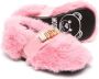 Moschino Kids logo-lettering faux-fur ballerina shoes Pink - Thumbnail 2