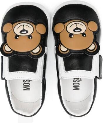 Moschino Kids Teddy Bear appliqué sneakers Black