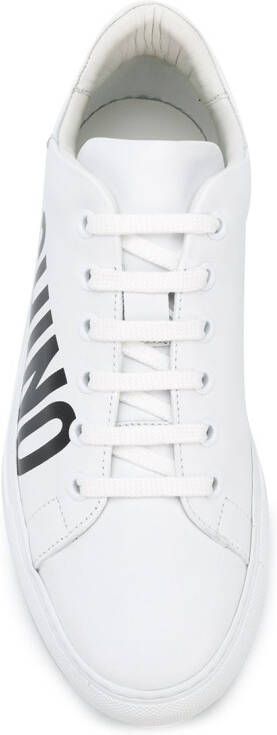 Moschino logo-print low-top sneakers White