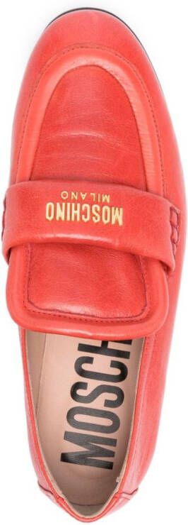Moschino logo-stamp leather loafers Red