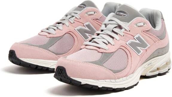 New Balance 2002R lace-up sneakers Pink
