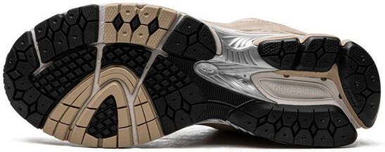 New Balance 2002R "Sand" sneakers Neutrals