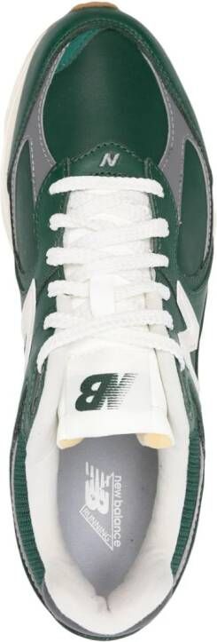 New Balance 2002R panelled sneakers Green