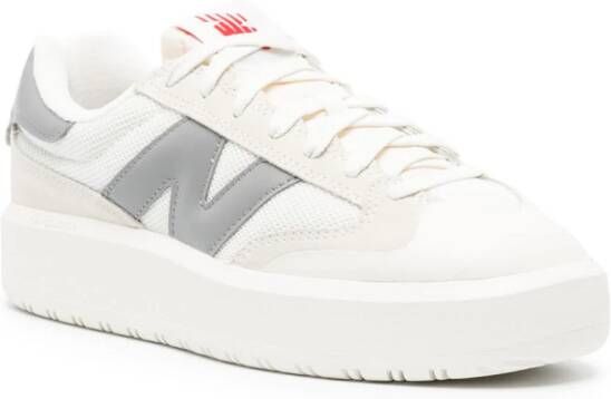 New Balance logo-patch lace-up sneakers White