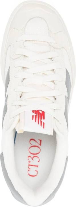 New Balance logo-patch lace-up sneakers White