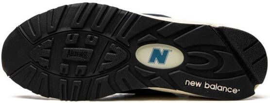 New Balance x Teddy Santis 990v2 "Navy" sneakers Blue