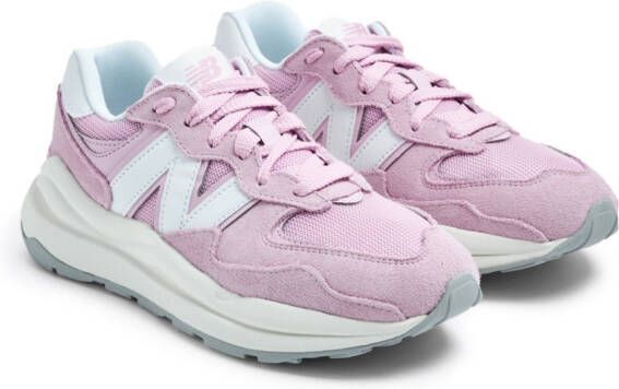 New Balance suede panelling low-top sneakers Pink